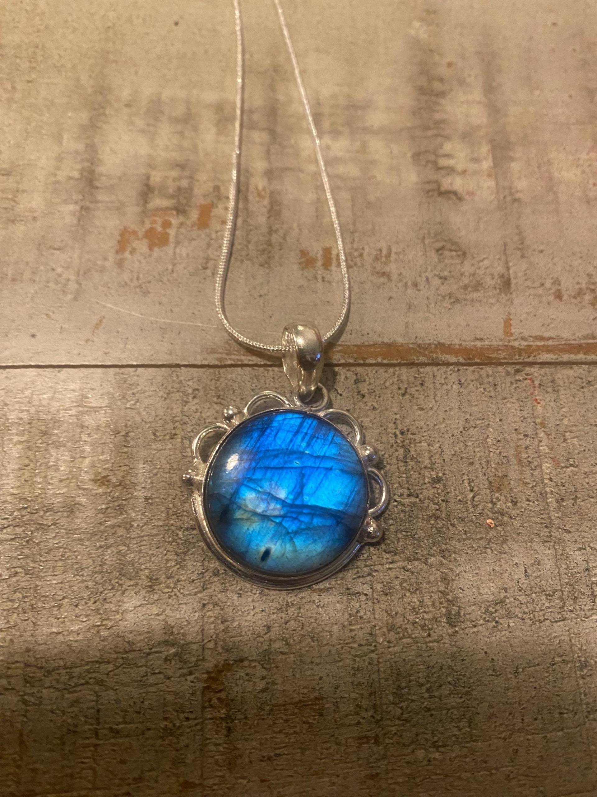 Damen Schmuck Verkauf Blauer Labradorit Anhänger Halskette-Vintage Halskette - -Labradorit von AgateBeachcomber