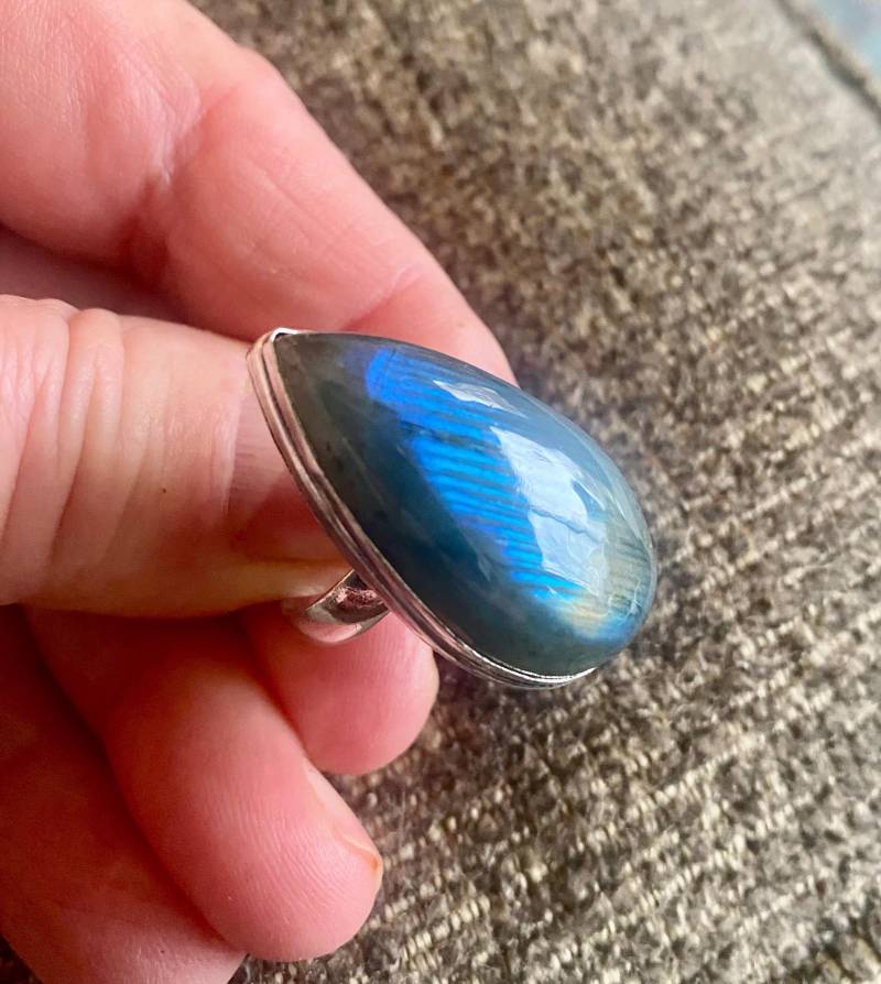 Einzigartiger Tropfenförmiger Vintage Labradorit Ring - Schöner Blauer -Blauer Größe 7, 25 von AgateBeachcomber