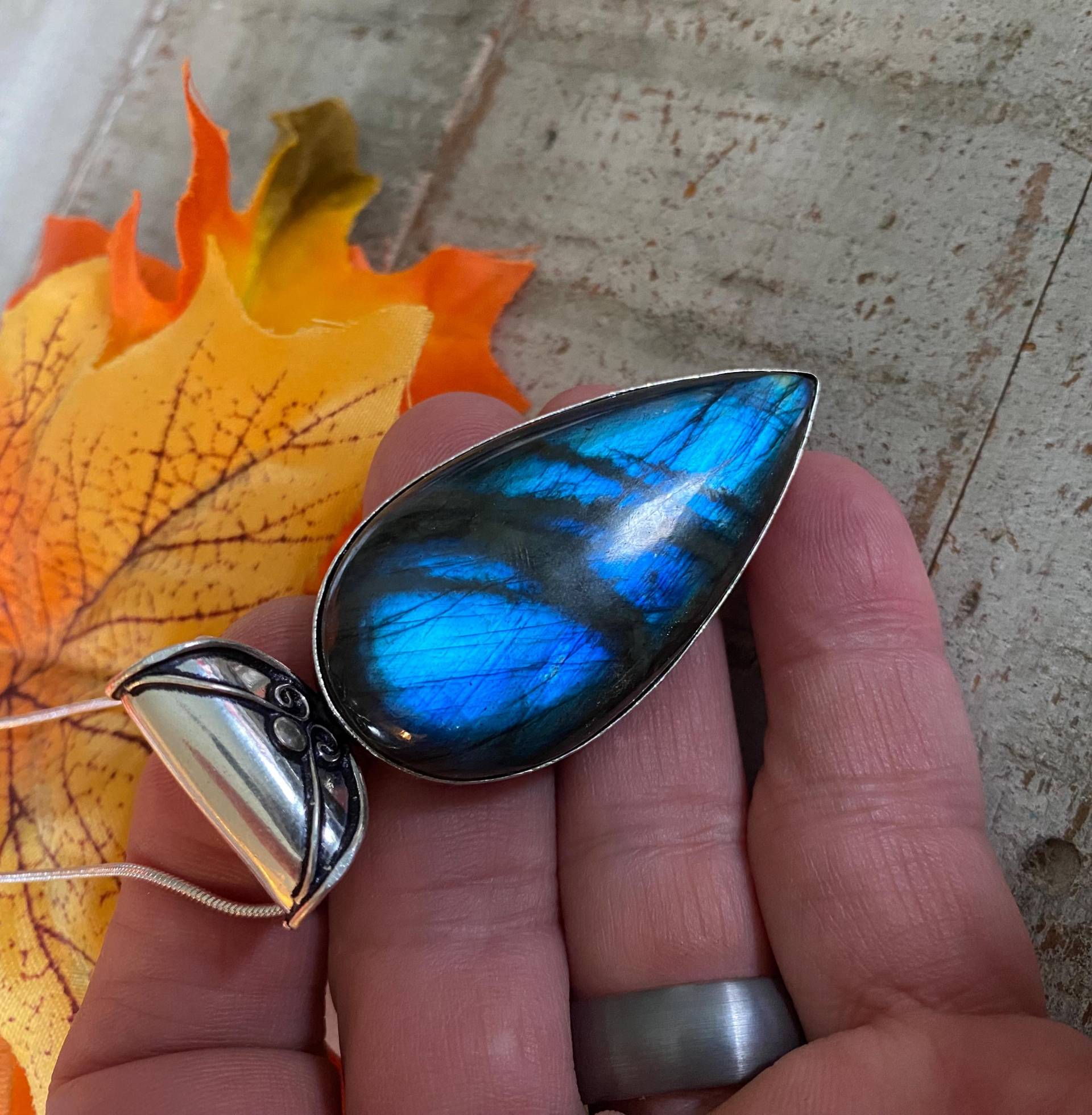 Große Teardrop Blaue Labradorit Anhänger Halskette - Vintage + 18 "Schlange von AgateBeachcomber