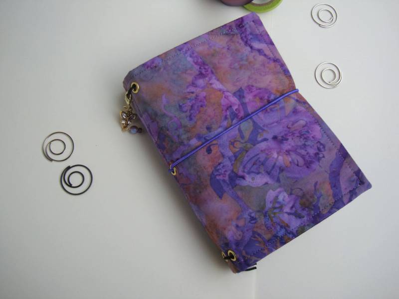 Schmetterlings-Batik-Notizbuchhülle Schmetterlings-Batik-Notizbuchhülle von Agatespen