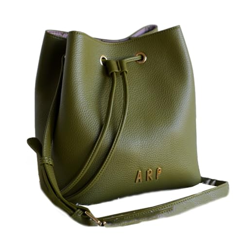 Agatha Ruiz de la Prada Grüne Beuteltasche aus veganem Leder mit kontrastierendem Nylon-Innenfutter von Agatha Ruiz de la Prada