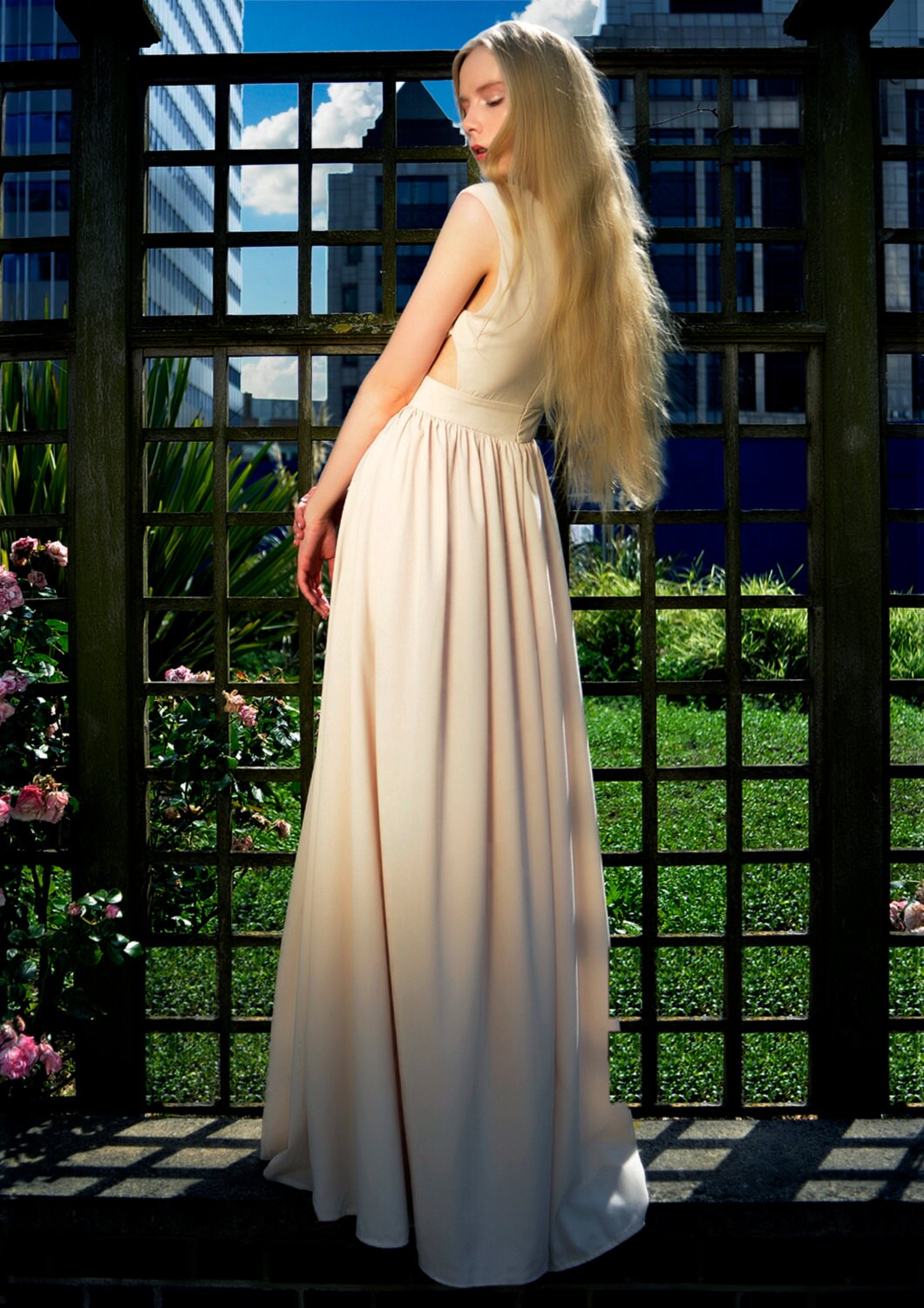 Elegantes Maxikleid, Maßgeschneidert, in Vielen Farben Erhältlich, Aus Weichem, Mattem Stoff von AgnesMiraRosa