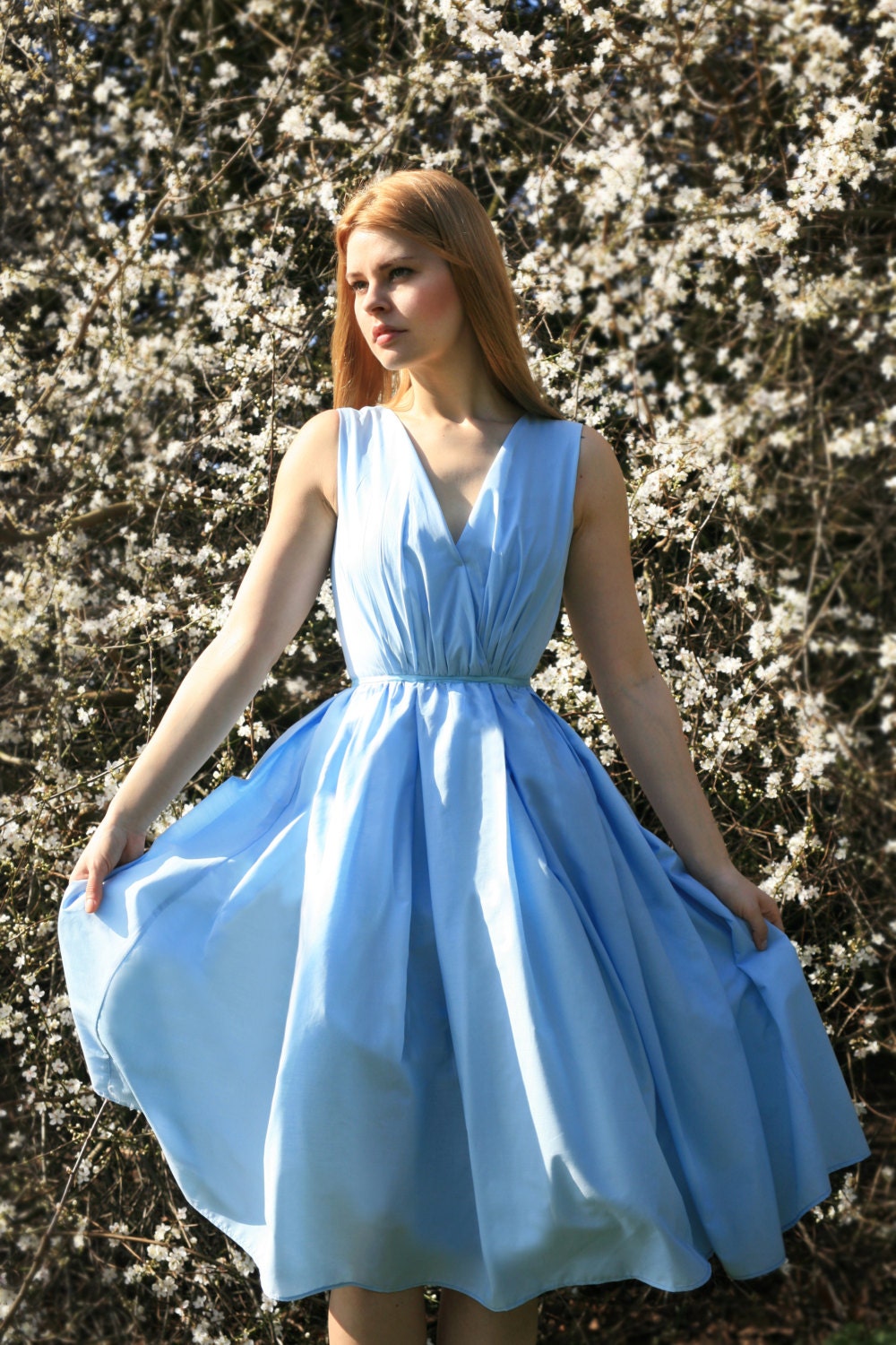 Vintage-Inspiriertes Hellblaues Baumwollkleid A-Linie Elegantes Hochzeitsgastkleid von AgnesMiraRosa