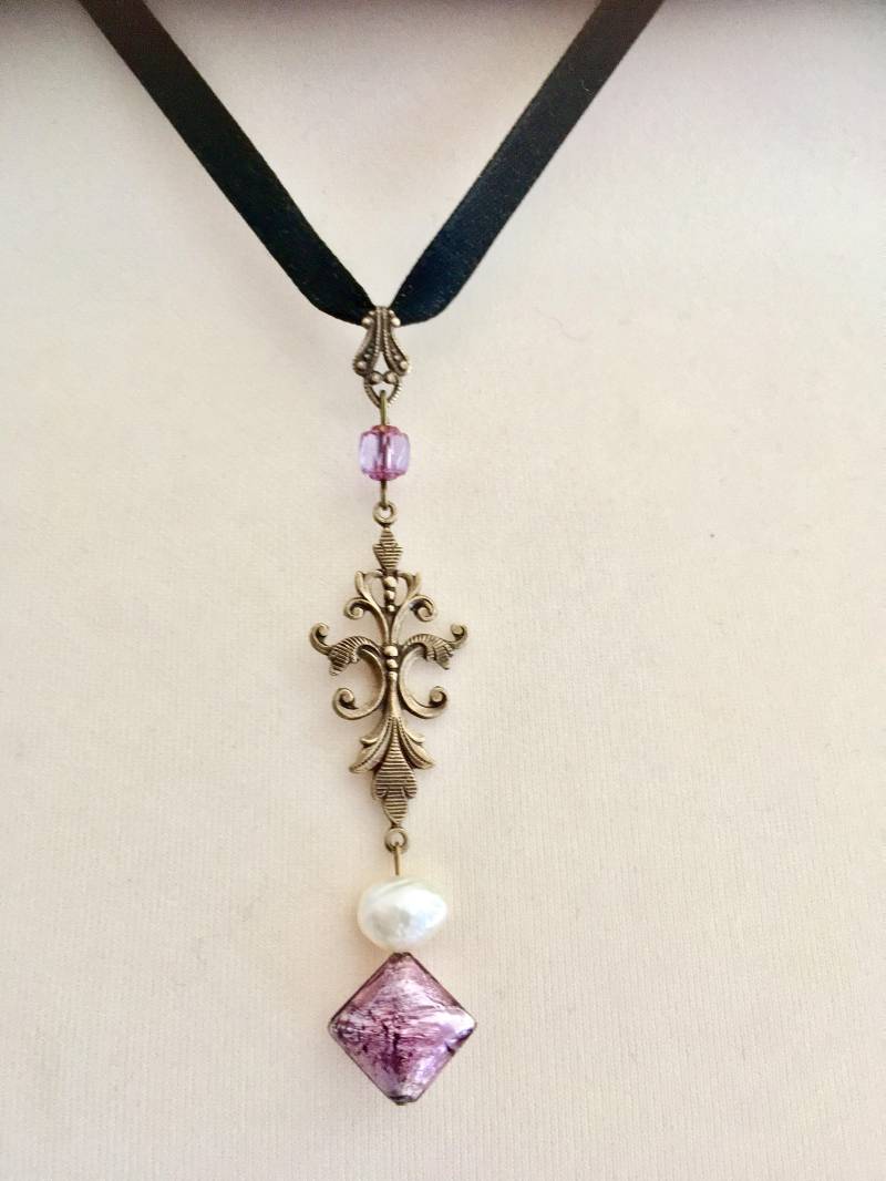 Lila Silberfolie Murano Stil Glas Diamant Tropfen, Glasperle, Filigran, Und Zuchtperle Anhänger Lila Silberfolie Murano Stil Glas Diamant Tropfen, Glasperle, Filigran, Und Zuchtperle Anhänger von AgnesPurcellJewels