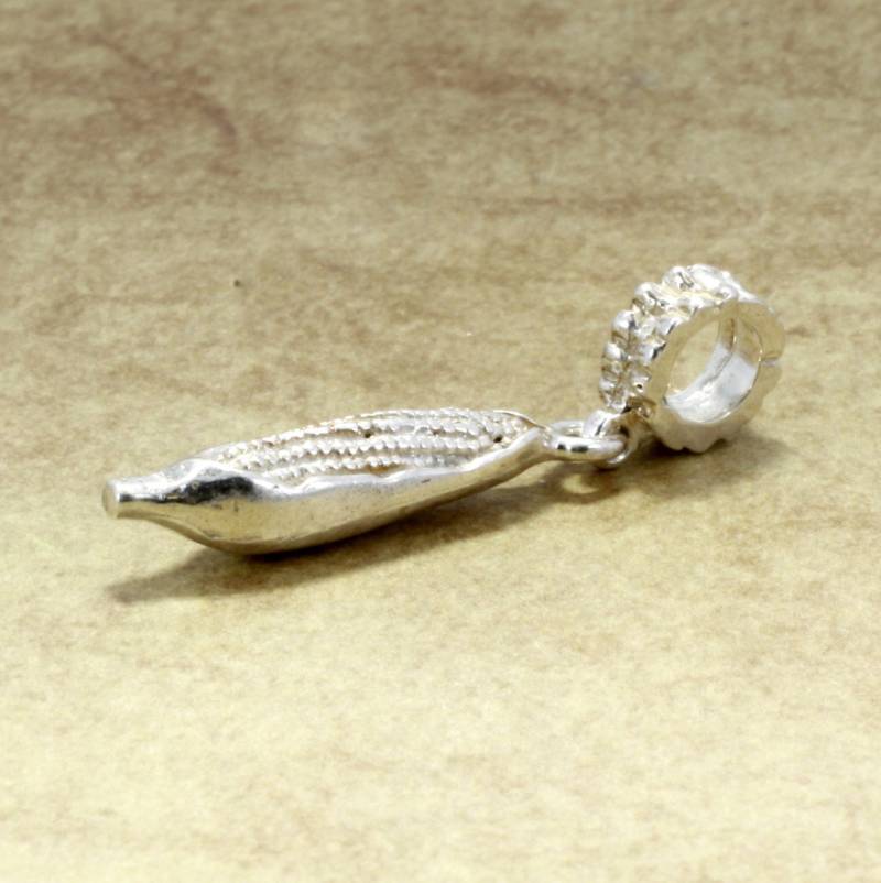 sterling Silber Mais Anhänger 3D Hand Geschnitzt Maiskolben von Agrijewelry