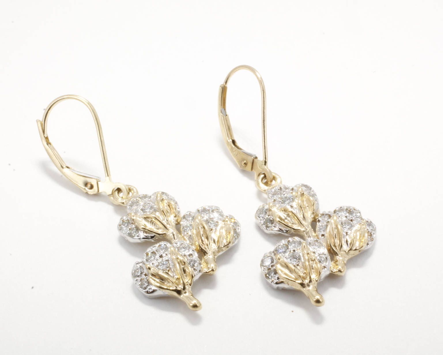 14K Gold Diamant Baumwolle Boll Ohrringe .72Ct Farmer Schmuck 14K Gold Diamant Baumwolle Boll Ohrringe .72Ct Farmer Schmuck von Agrijewelry