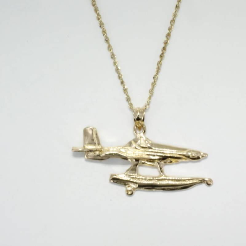 Gold Fire Boss Halskette Aus 14Kt An 45 cm Anhängerkette Gold Fire Boss Halskette Aus 14Kt An 45 cm Anhängerkette von Agrijewelry