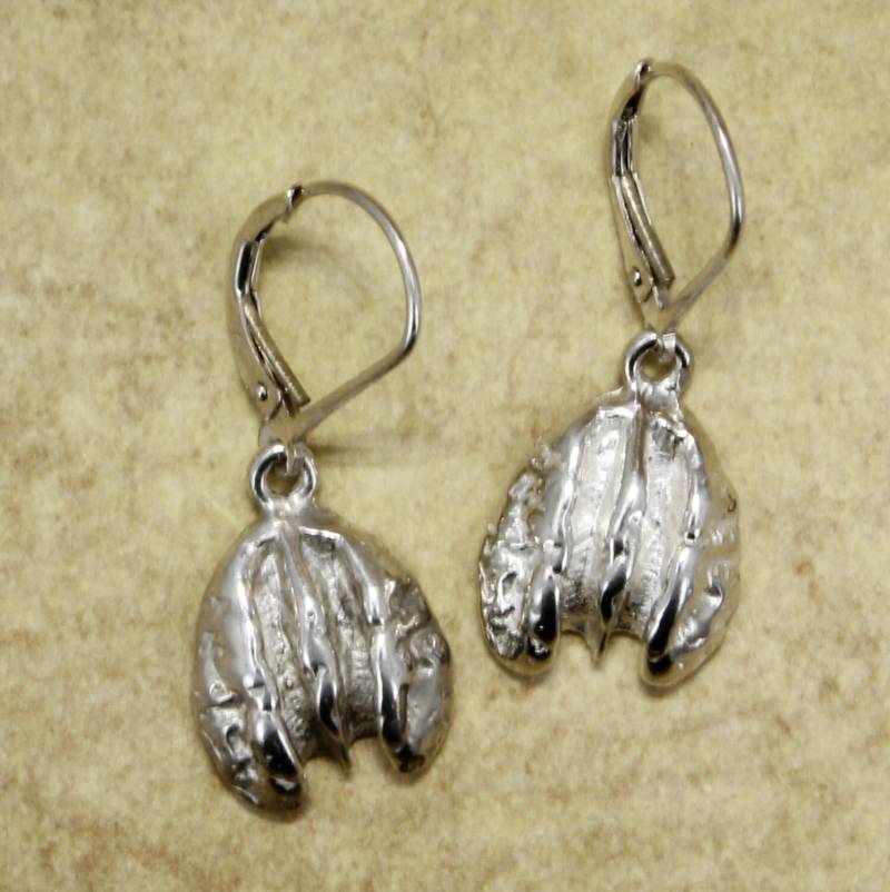 Kleine Sterling Silber Pecan Ohrringe, Baum Züchter Schmuck von Agrijewelry