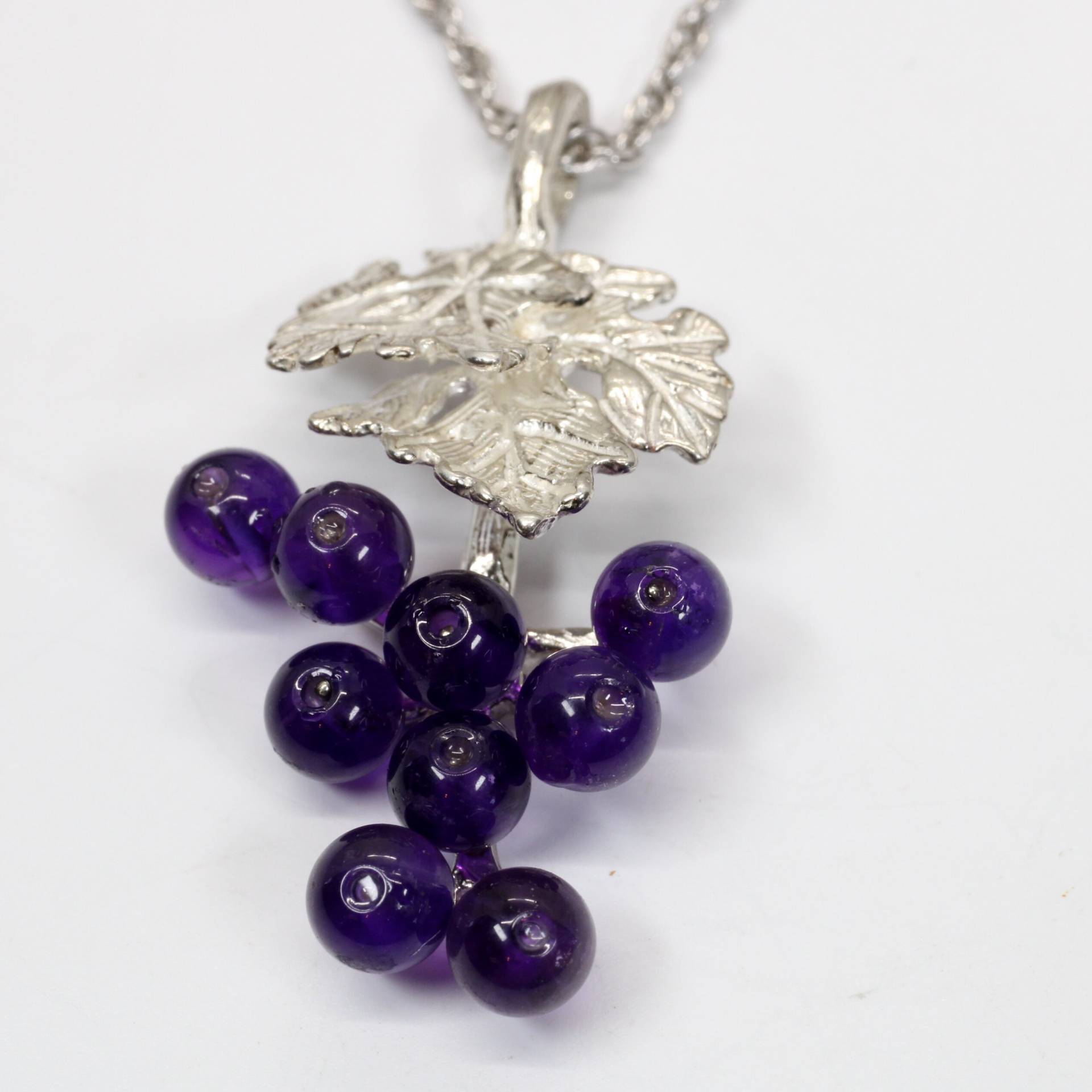 Amethyst-Trauben-Halskette Sterlingsilber-Blatt, Weinschmuck Amethyst-Trauben-Halskette Sterlingsilber-Blatt, Weinschmuck von Agrijewelry