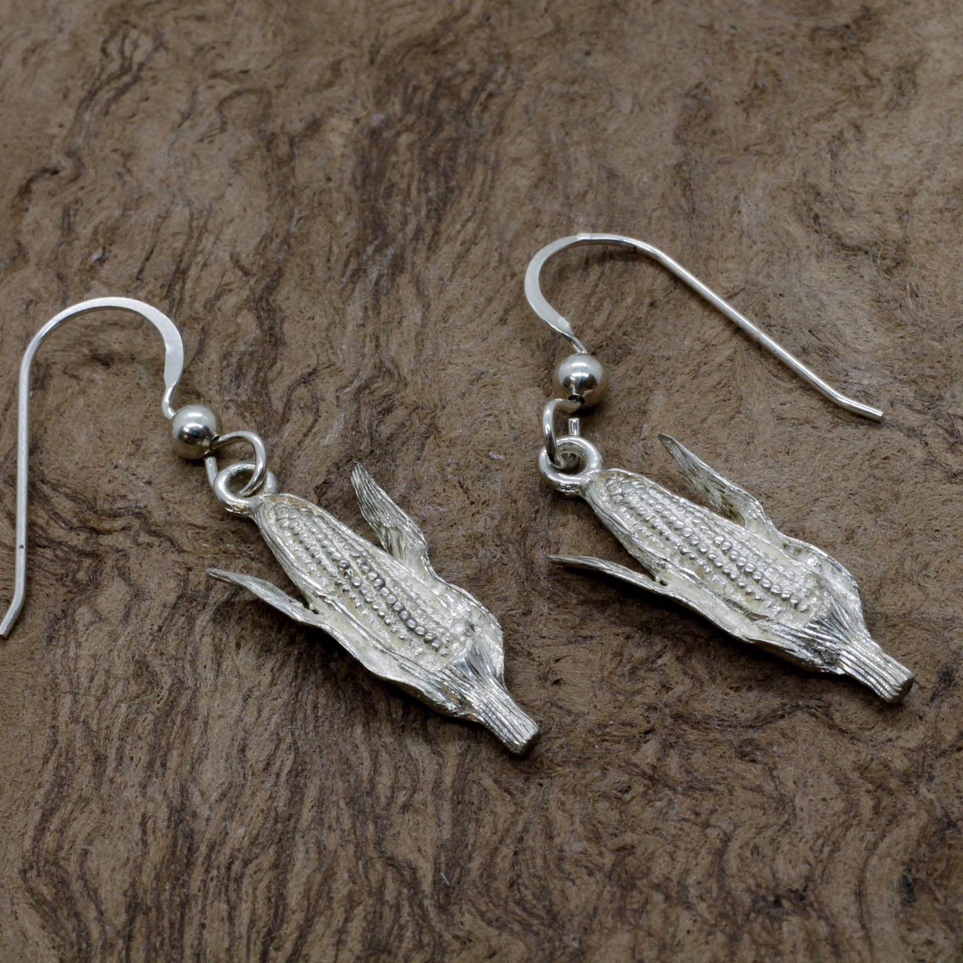 sterling Silber Mais Ohrringe Handgeschnitzter Maiskolben Schmuck sterling Silber Mais Ohrringe Handgeschnitzter Maiskolben Schmuck von Agrijewelry