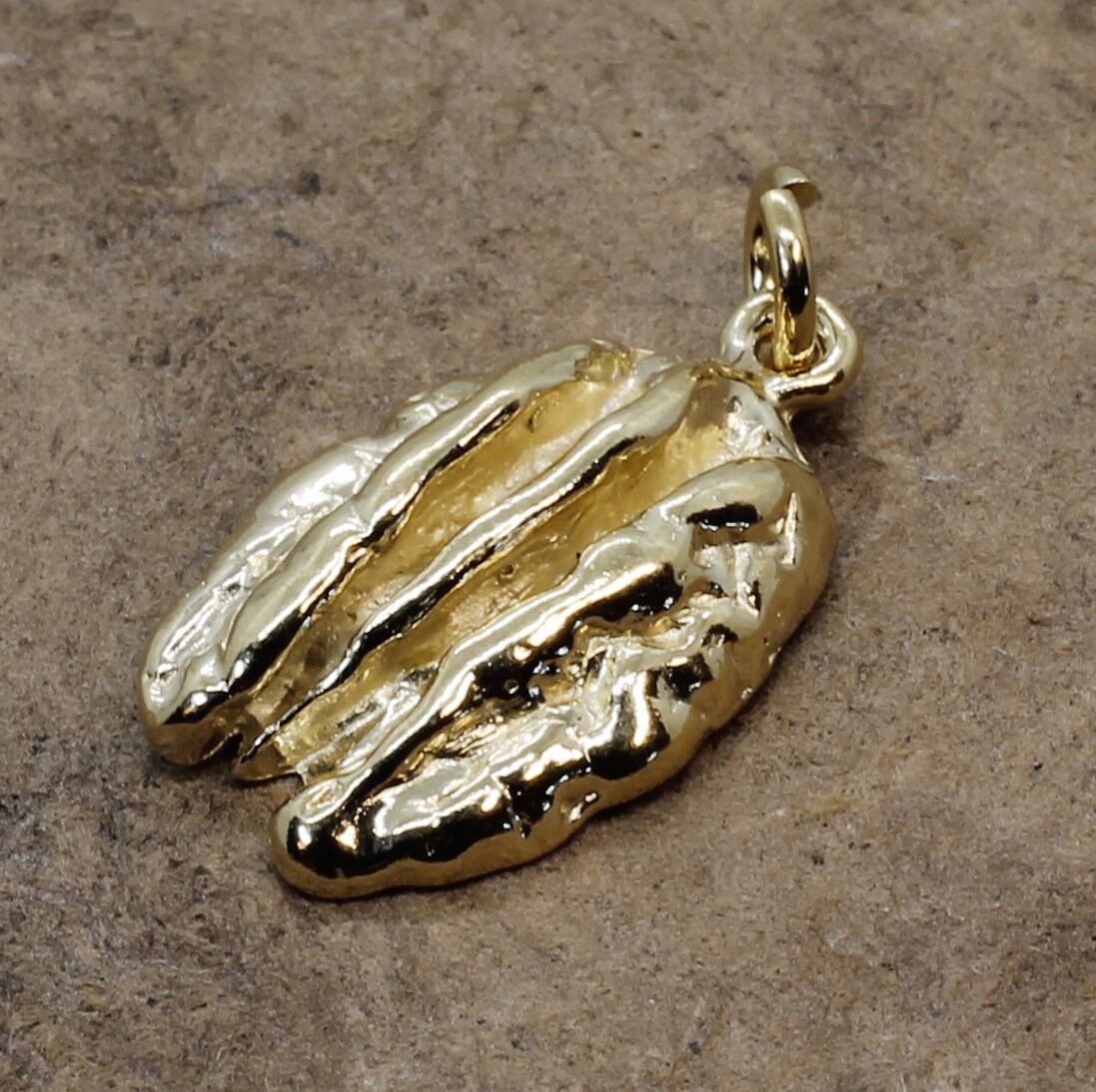 14Kt Gold Vermeil Pekannuss Anhänger Natur Inspiriert Schmuck Alle Edelmetalle 14Kt Gold Vermeil Pekannuss Anhänger Natur Inspiriert Schmuck Alle Edelmetalle von Agrijewelry