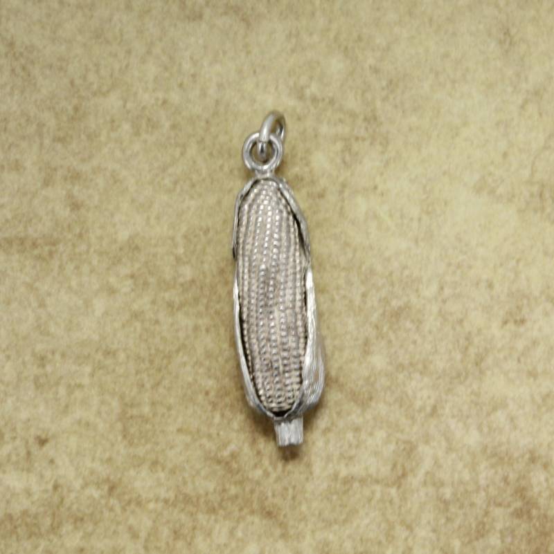 sterling Silber Maiskolben Anhänger Hand Geschnitzter 3D Anhänger von Agrijewelry