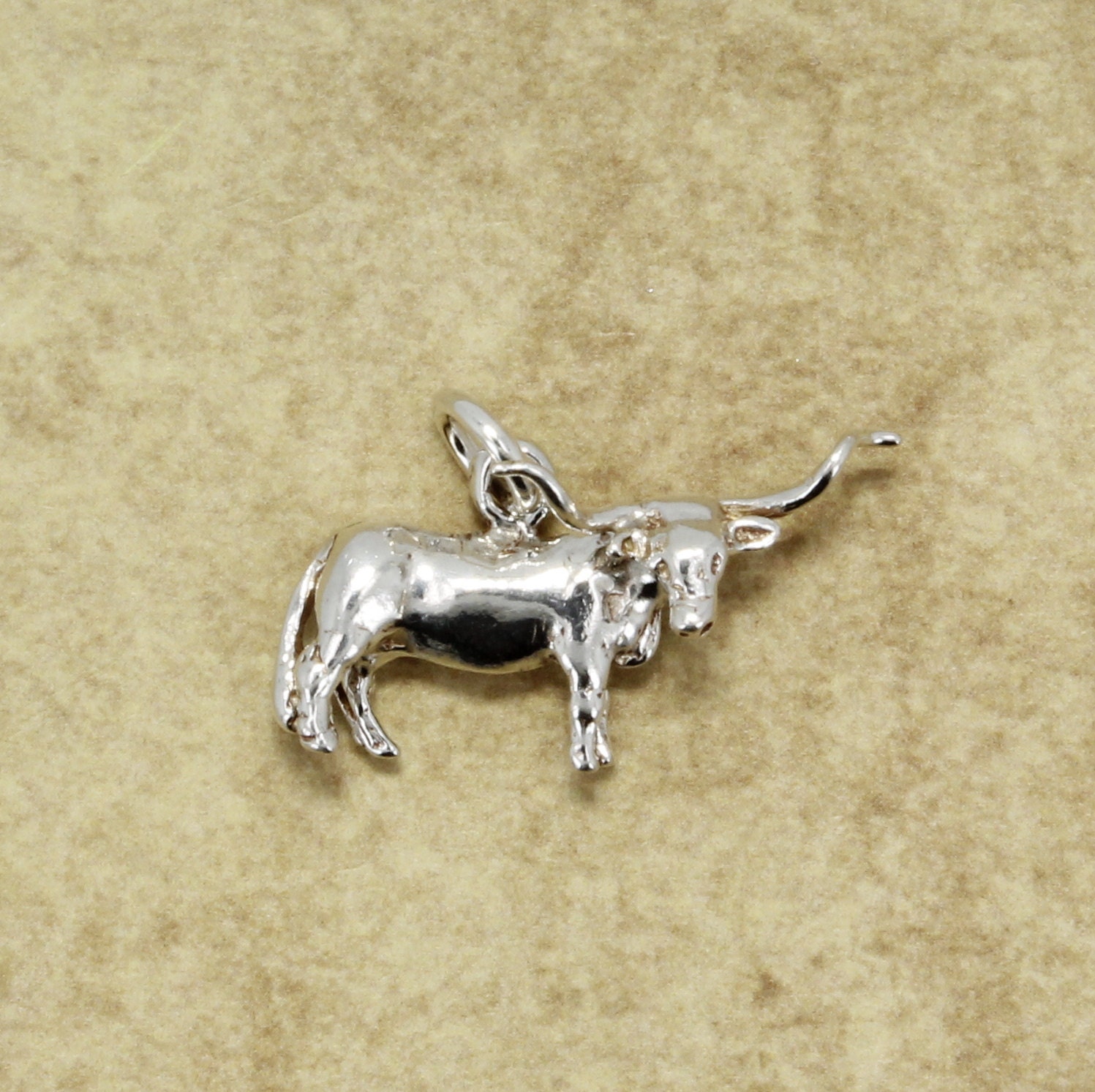 Sterling Silber Texas Longhorn Anhänger 3D Stier Schmuck Sterling Silber Texas Longhorn Anhänger 3D Stier Schmuck von Agrijewelry