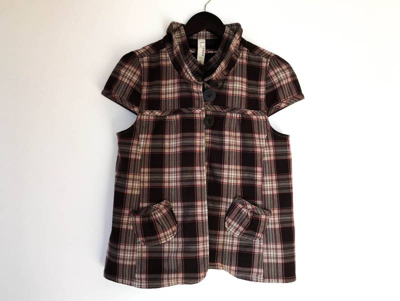 Braune Verschwitzte Frauen Blazer Kurzarm Ausgestattete Jacke Mit Taschen Knopf Formale Sommerjacke Braun Büro Tragen Mittlerer Größe von AgritasVintage