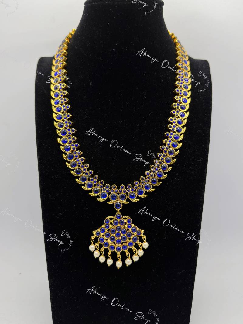 Mathi - Handgefertigter Designer Langer Haaram in Verschiedenen Designs 2 1 Und Hüftgürtel Kemp Stone -Made India von AharyaOnlineShop