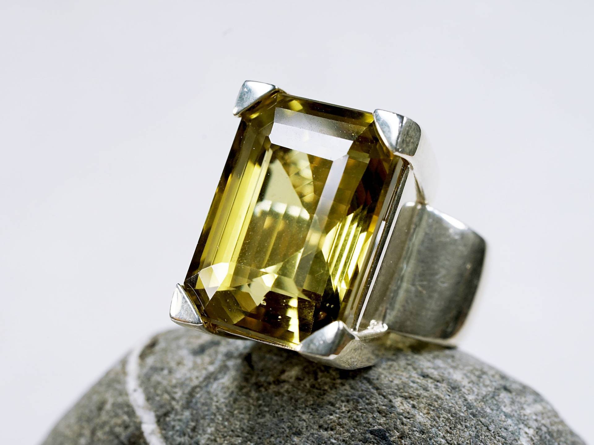 Citrin Ring Riesengross von AhiloDesign