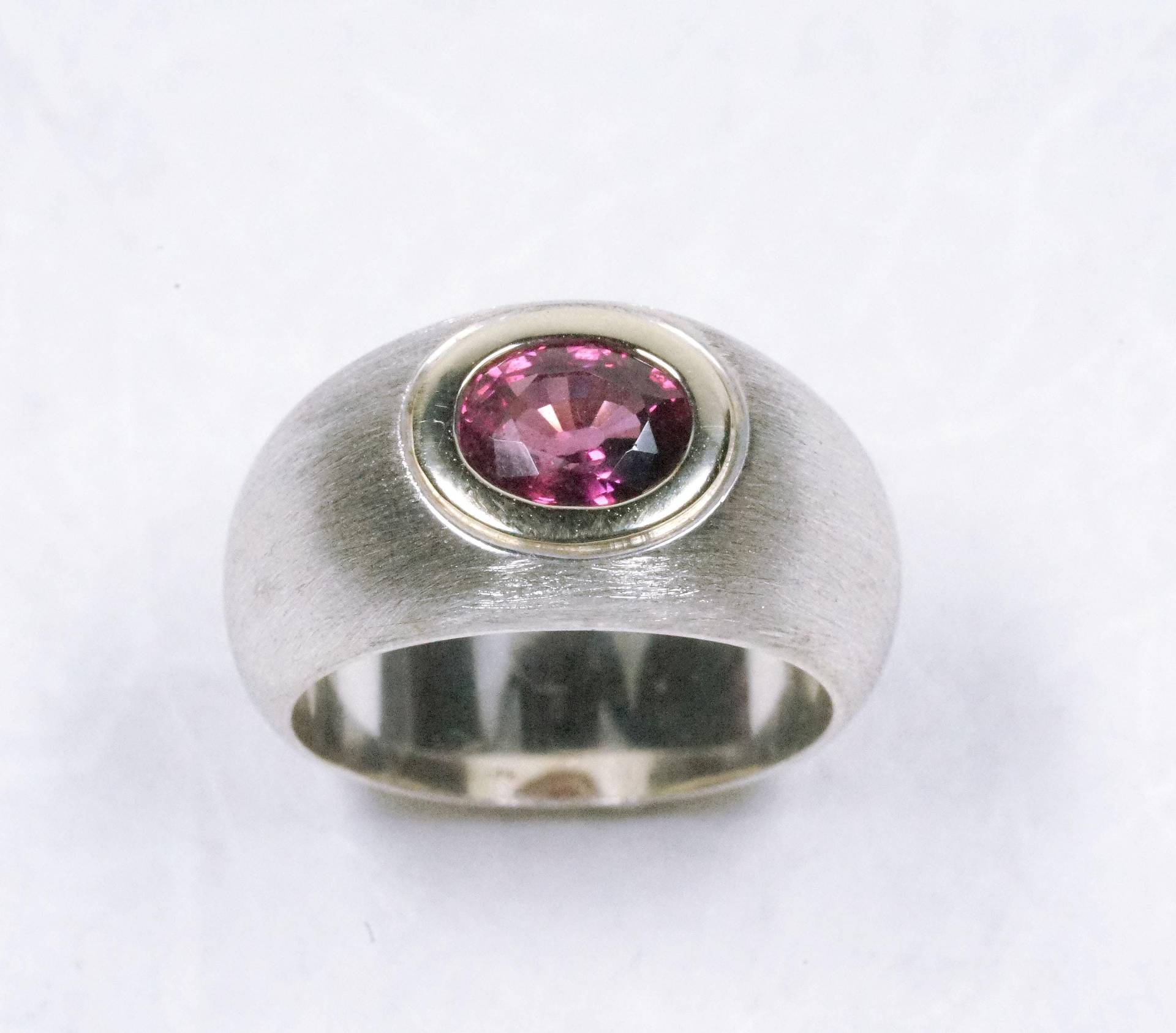 Granat Ring Edel von AhiloDesign