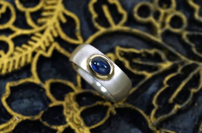 Saphir Ring von AhiloDesign
