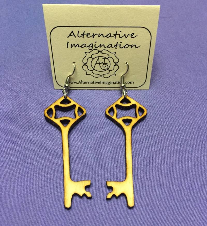 Laser Geschnittene Holz Skelett Steampunk Wichtige Ohrringe von AiLaserDesign