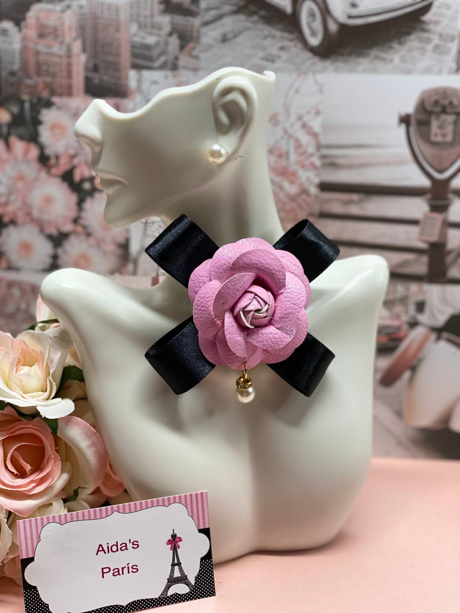 Kamelie Schleifen Brosche Kamelie Schleifen Brosche von AidasParisCreations