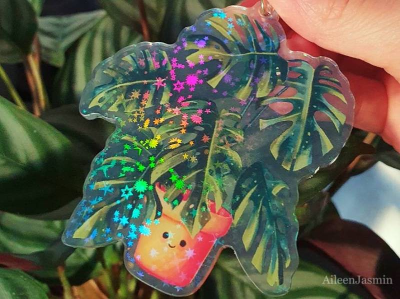 Cute Monstera Acrylic Charm With Holographic Stars - Double Sided Keychain For Exotic Plant Lovers von AileenJasmin