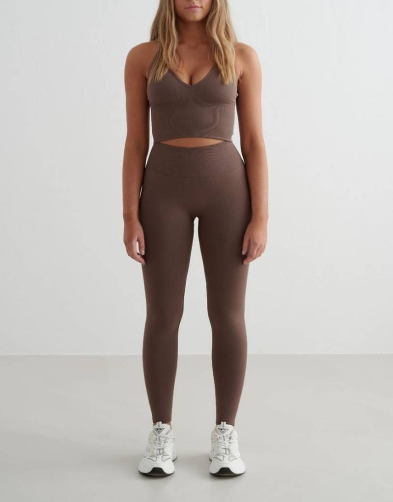 Aim'n - Formende, nahtlose Leggings in Macchiato-Braun von Aim'n