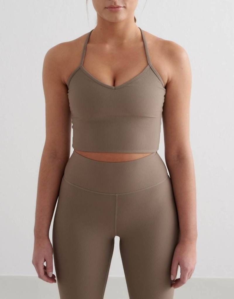 Aim'n - Geripptes Performance-Bustier in Nougatbraun von Aim'n