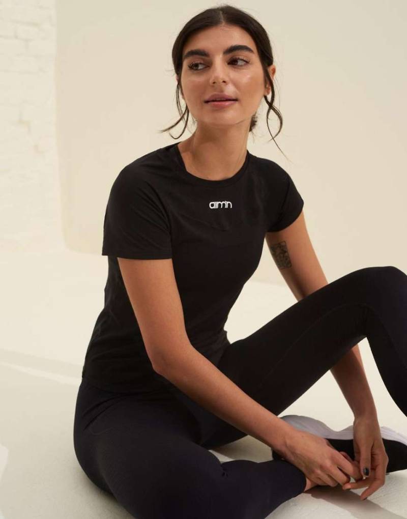 Aim'n - Kurzärmliges Basic-T-Shirt in Schwarz mit weicher Haptik von Aim'n