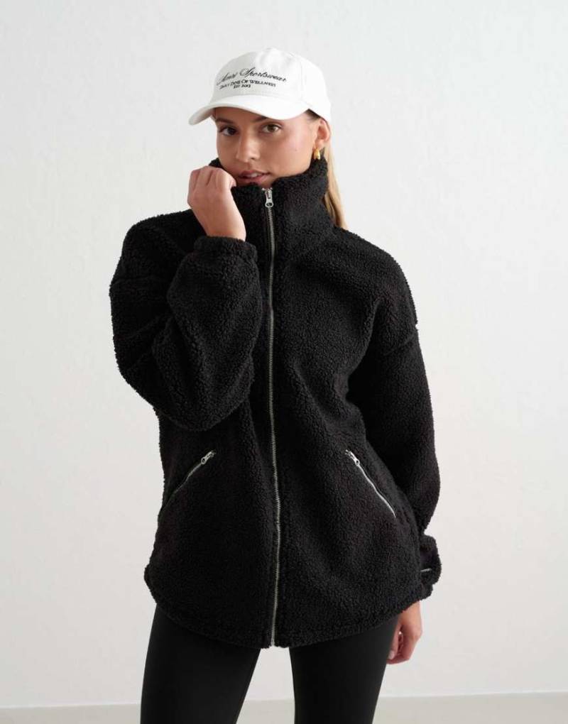 Aim'n - Kuschelige Jacke in Schwarz von Aim'n