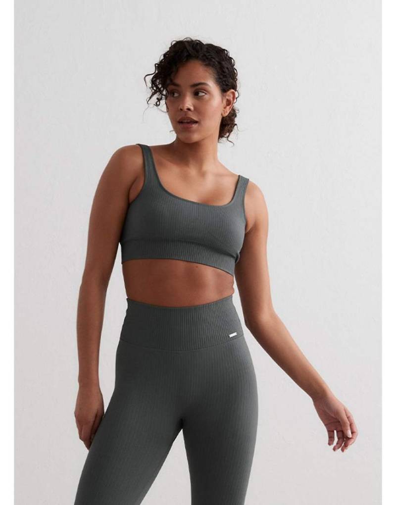 Aim'n - Sage - Gerippter, nahtloser BH in Grün von Aim'n