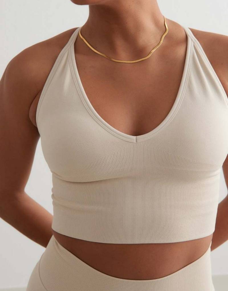 Aim'n - Shape Seamless - Am Rücken überkreuztes Bustier in Lehmbeige-Neutral von Aim'n