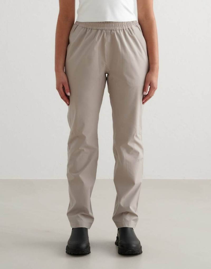 Aim'n - Wasserdichte Hose in dunklem Lehmton-Neutral von Aim'n