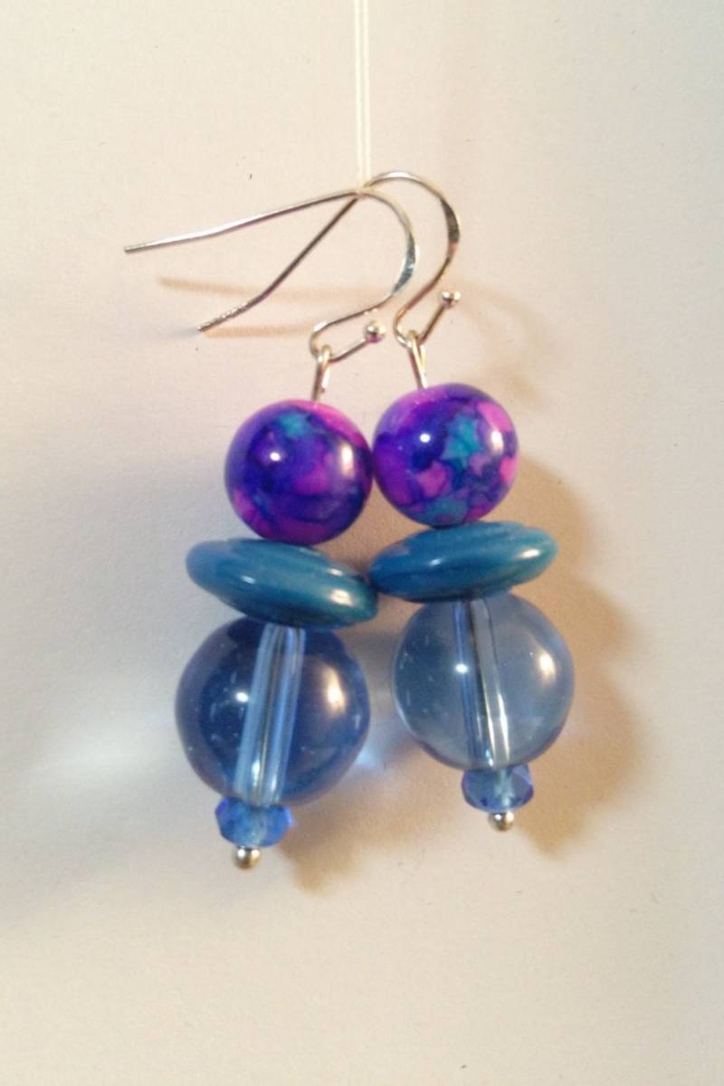 Ohrringe, Lustige Blaue Rosa Und Glasperlen, Blauem Glas Weichen Blauen Rondelle Spacer, Sterling Silber Ohrbügel Ohrringe, Lustige Blaue Rosa Und Glasperlen, Blauem Glas Weichen Blauen Rondelle Spacer, Sterling Silber Ohrbügel von AimeeGJewelry