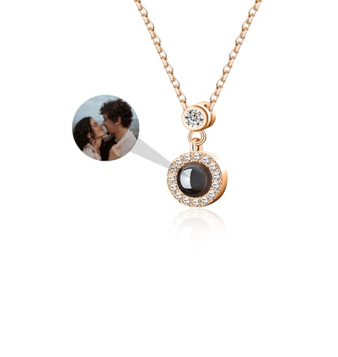 Personalisierte Kette mit Bild im Stein Benutzerdefinierte Foto Projektion Halskette Ich Liebe Dich Halskette 100 Sprachen Diamantkreis Anhänger Schmuck Geschenke für Frauen Ehefrau Mutter Freundin von Aina Lighting