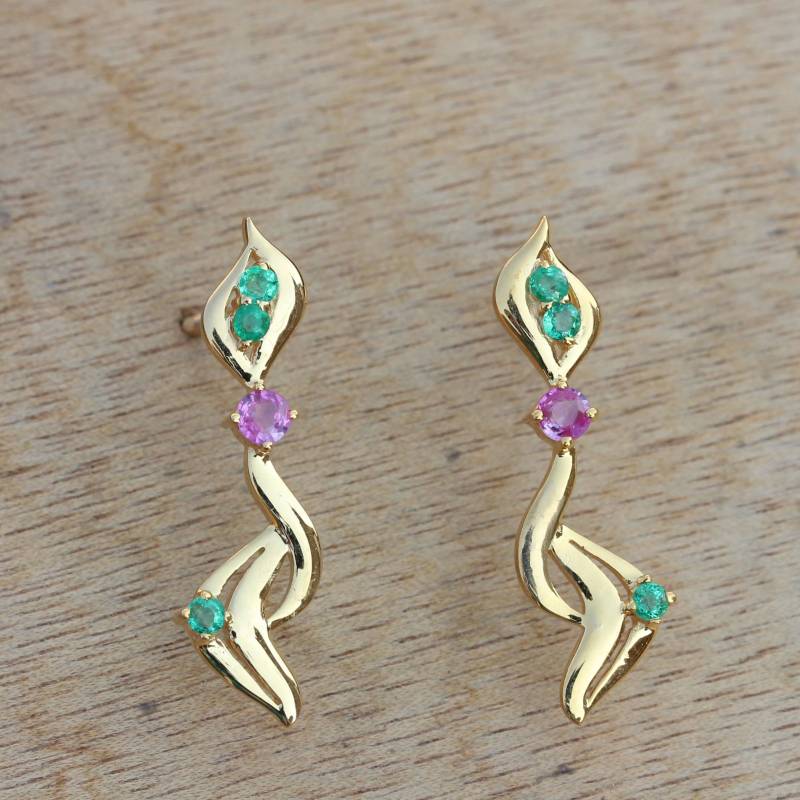 Handgemachte 18K Gold Smaragd Rubin Ohrringe Brautschmuck von AiraJoyas
