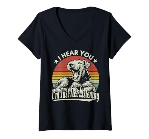 Damen Yawn Airedale Terrier I Hear You I'm Just Not Listening Retro T-Shirt mit V-Ausschnitt Damen Yawn Airedale Terrier I Hear You I'm Just Not Listening Retro T-Shirt mit V-Ausschnitt von Airedale Terrier Lover Funny Sleepy Gift Design