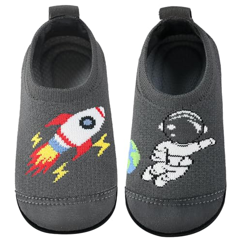 Hausschuhe Kinder Junge Komfortabel Dicken Einlegesohlen Turnschläppchen Jungen Rutschfest Pantoffeln Atmungsaktive Barfußschuhe Hüttenschuhe mit Abriebfeste Front für Kindertagesstätte Kindergarten von Aiseyi