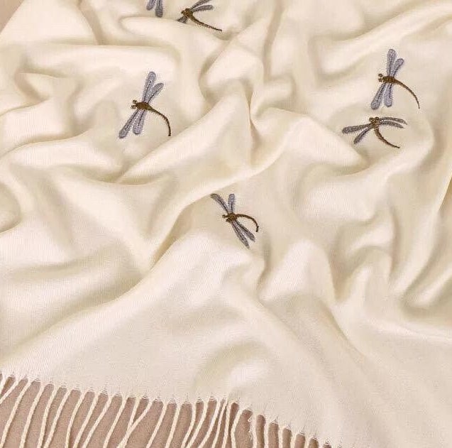 Libelle Bestickter Baumwollschal Gold - Und Silberfaden, Quastenkanten von AishasStory