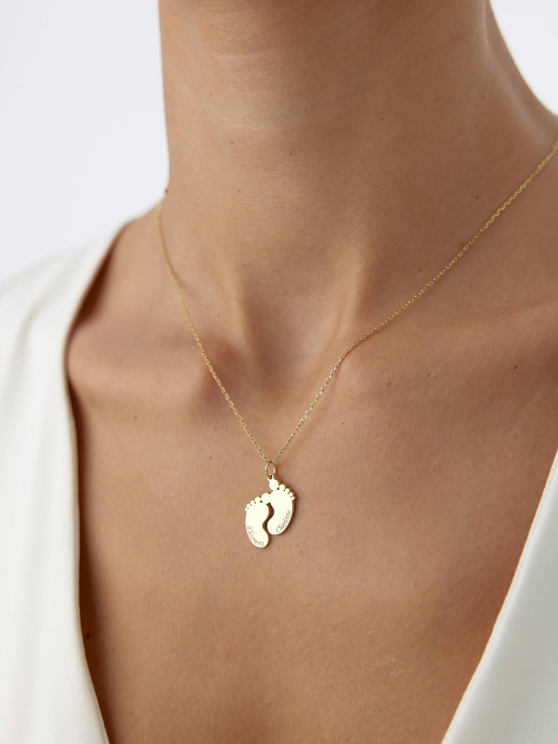 Custom Footprint Name Necklace, Baby Pendant, Sterling Silver, Personalized Gift For New Moms von AisoAtelier