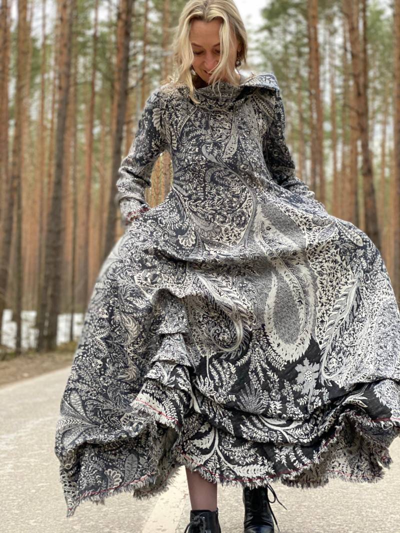Aiste Anaite Sacral Geometry Langes Einzigartiges Soul Fairy Wollkleid ~ Wendekleid in Verschiedenen Farben Oversize Kleid Boho Frauen von AisteAnaite