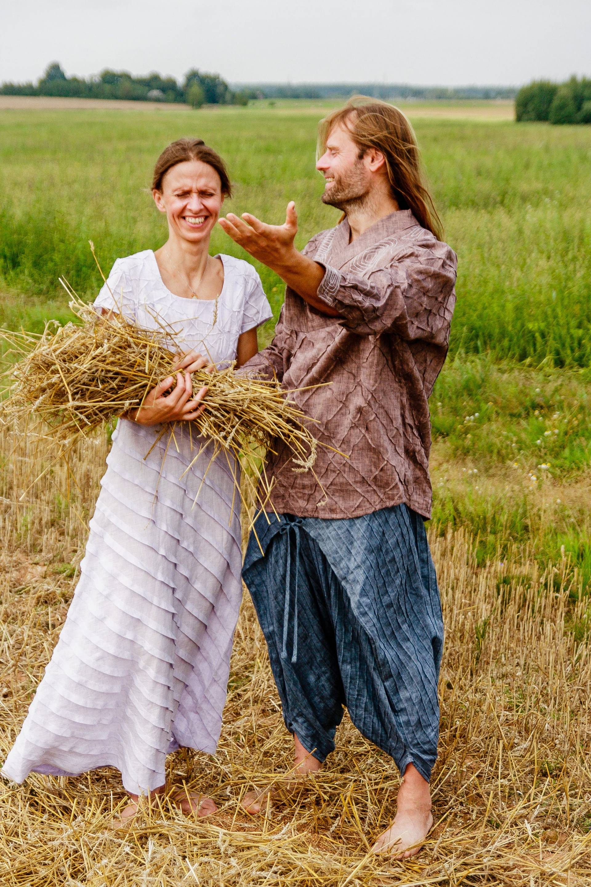 Einzigartige Herrenhose Von Aisteanaite Herrenbekleidung Bequeme Ist Möglich, Um Auf Verschiedene Arten Skulptur Dem Leinen Zu Tragen von AisteAnaite