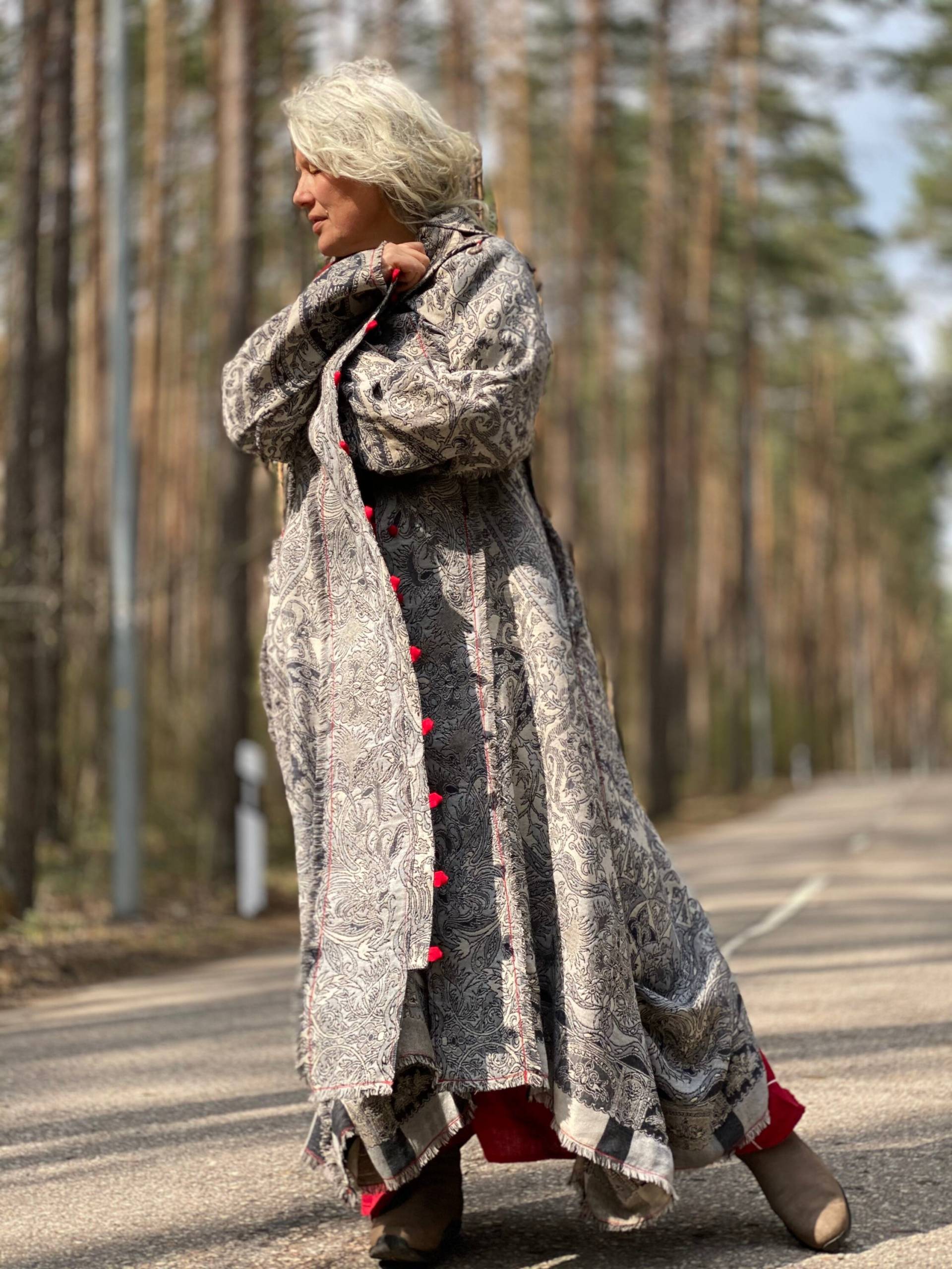 Schurwolle Sakral Geometrie Mantel Kleid ~ Haute Couture Godness Boho Frauen Wendbar Maxi Oversize von AisteAnaite