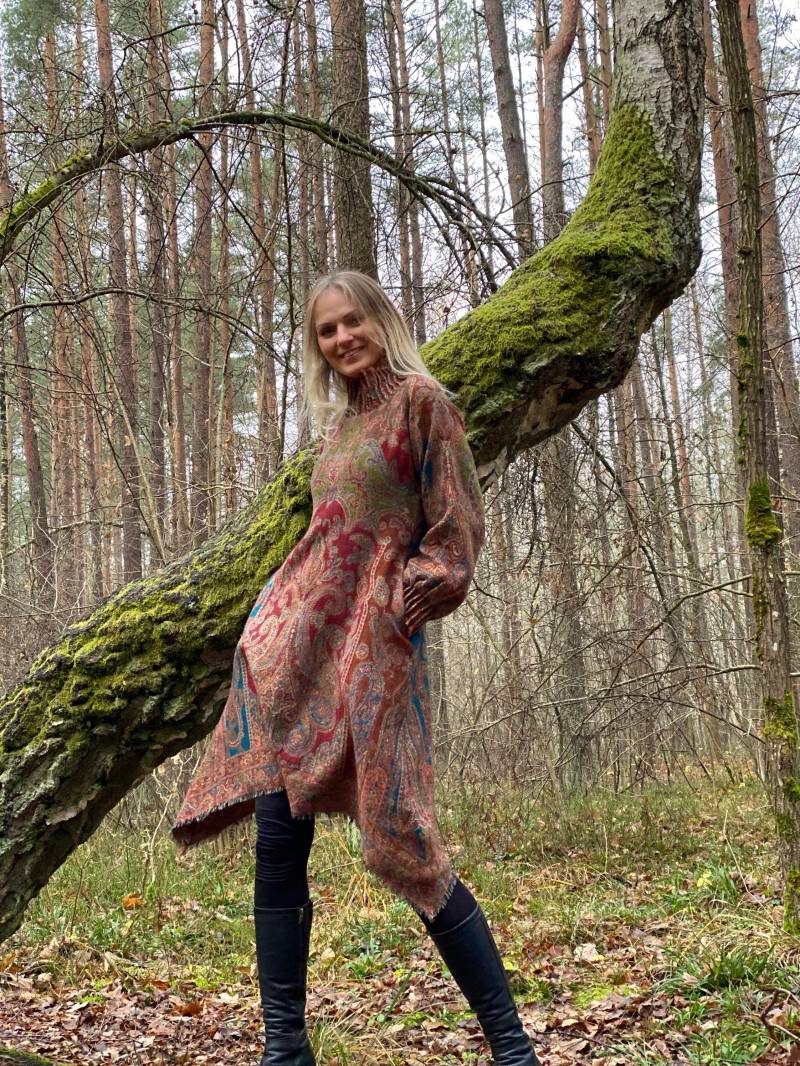 Unter Knie Wolle Frauen Kleid Langarm ~ Einzigartiges Wendekleid Kundenbestellung Kleide Deine Seele - Verschiedene Farben von AisteAnaite