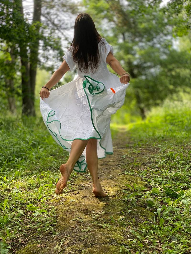 Versetile Weißes Hochzeitskleid Für Frauen Voller Liebe Von Aiste Anaite ~ Soul Nature Beauty Inside - Hand Made Top von AisteAnaite