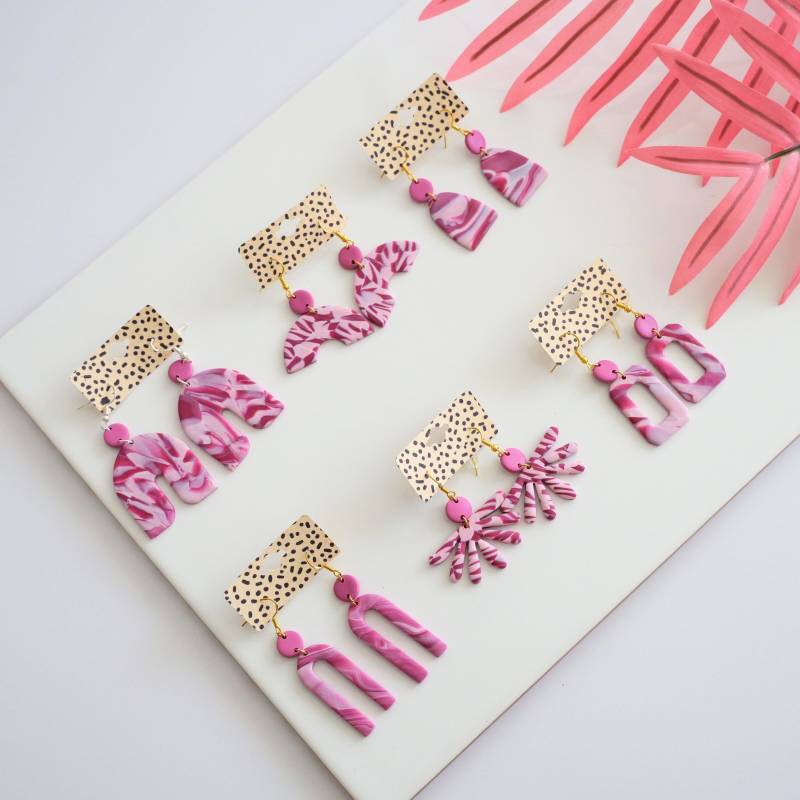 Rosa Polymer Clay Ohrringe, Schrullige Flippiger Schmuck, Klobige Retro Party Einzigartig, Künstlerisch, Leicht, Spaß Rosa Polymer Clay Ohrringe, Schrullige Flippiger Schmuck, Klobige Retro Party Einzigartig, Künstlerisch, Leicht, Spaß von AisytJewelry