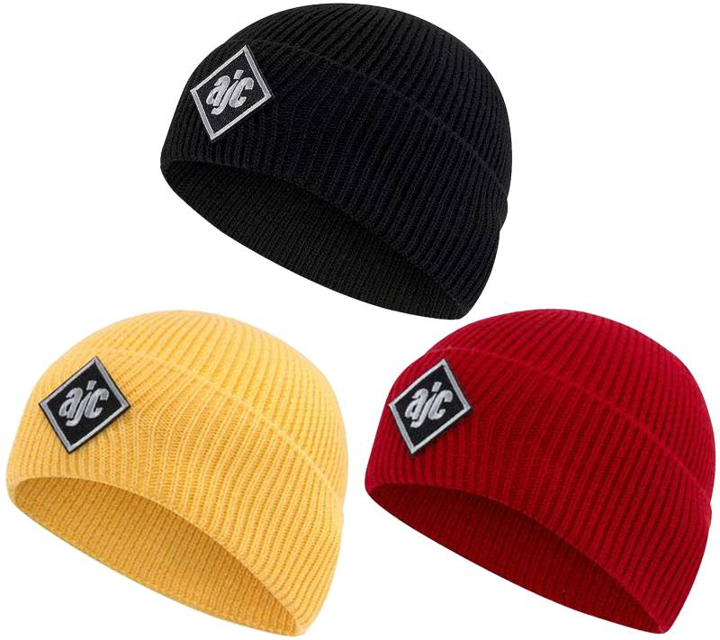 AjC Beanie schlichte Winter-Mütze gemütliche Strick-Beanie mit gesticktem Logo-Patch Gelb, Rot oder Schwarz von AjC