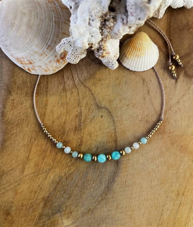 Mineralstein-Halsband ~ Edelstein-Halskette Boho-stil Perlen-Halsband Boho-Hochzeitsschmuck Göttinnen-Halskette Chakra-Ausgleich von Akashaknots