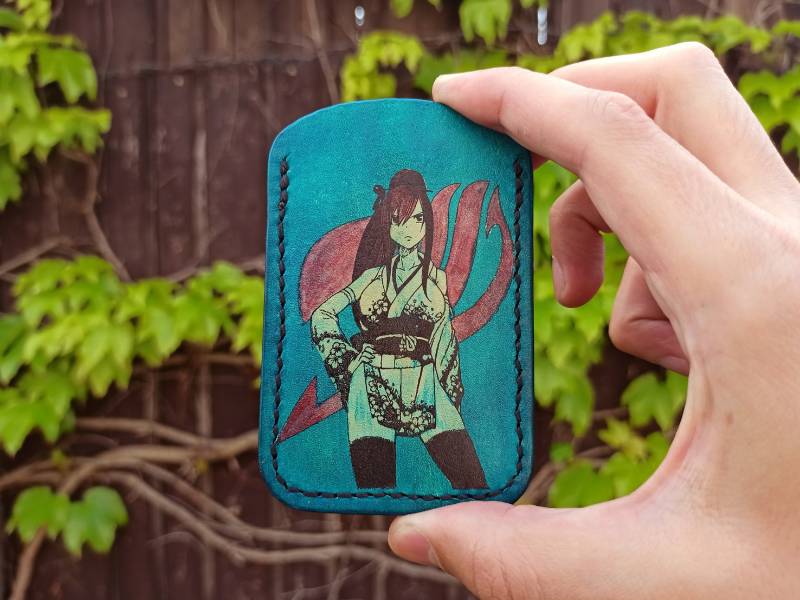 Kartenhalter Aus Leder Im Anime Stil. Handgefertigt. Aus Echtem von Akileathercraft
