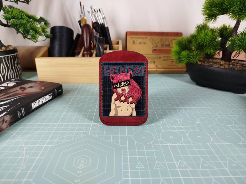 Kartenhalter Aus Leder Im Anime Stil. Handgefertigt. Aus Echtem von Akileathercraft