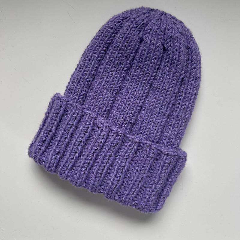 Wintermützen-Mit Umschlag-Handgestrickt-Damen + Herren-Warme Ohren-Verschiedene Farben von AkinoBoutique